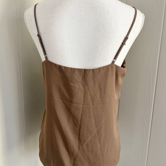 Melrose & Market Lace V Neck Cami in Brown Shiitake - Picture 4 of 7
